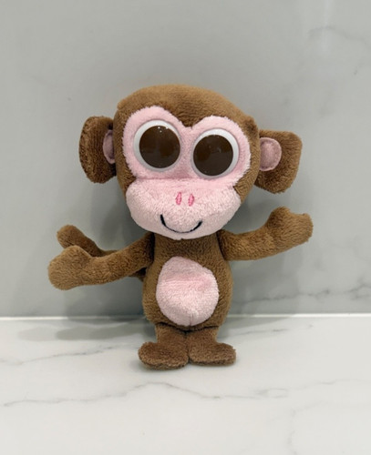 Monkey with big eyes - with,