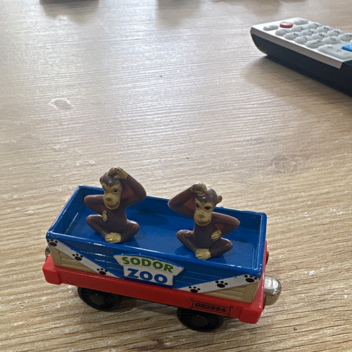 Sodor zoo monkey - zoo, pull